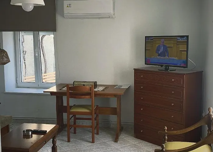 Captain-leon Nyaraló Kími